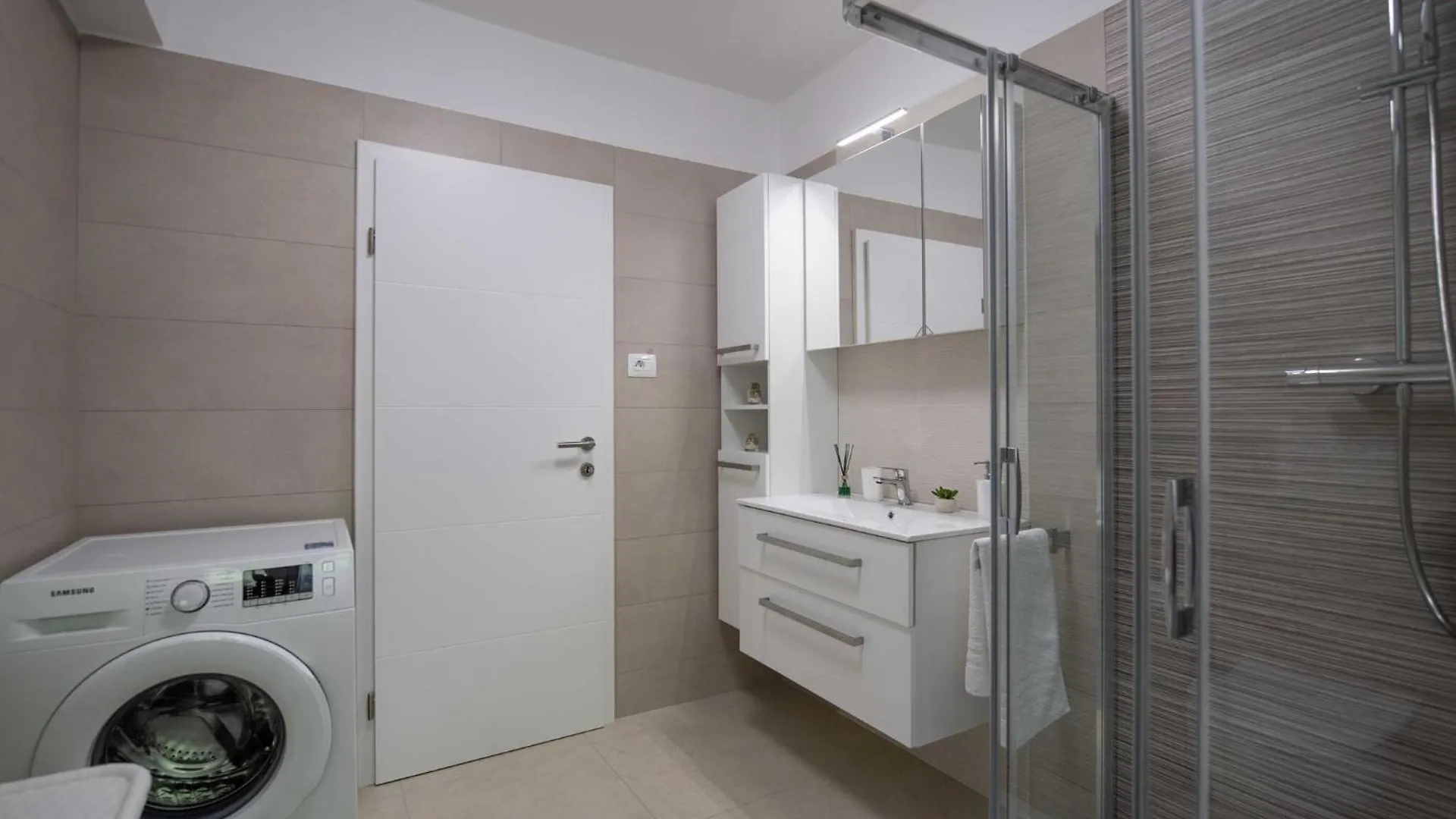 Apartment Sanja Opatija - Two Bedroom Apartment With Terrace And Sea View
